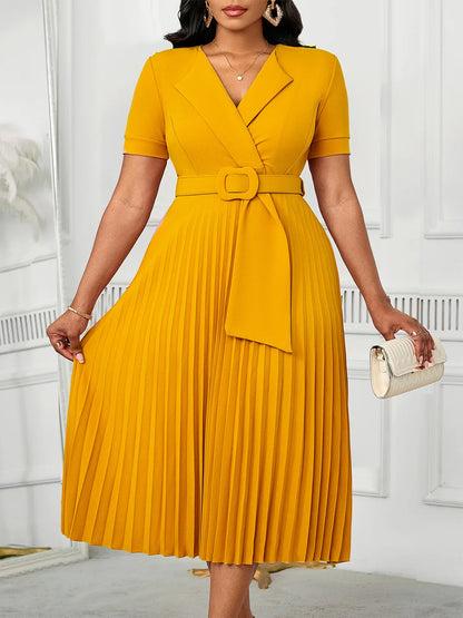 Suit Collar, Pleated Waist, Plus-size Dress