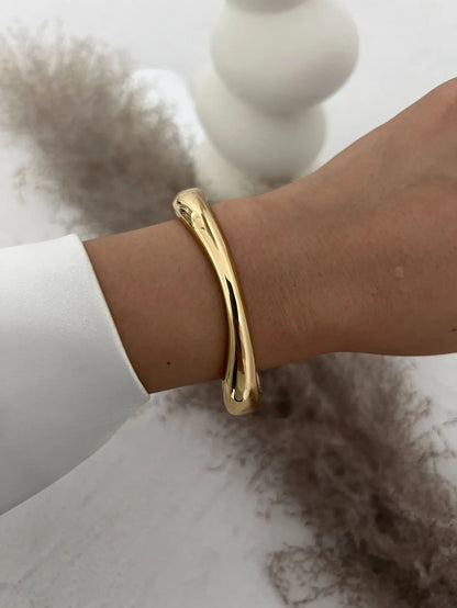 Gold Silver Color Geometric

 Women Bracelet