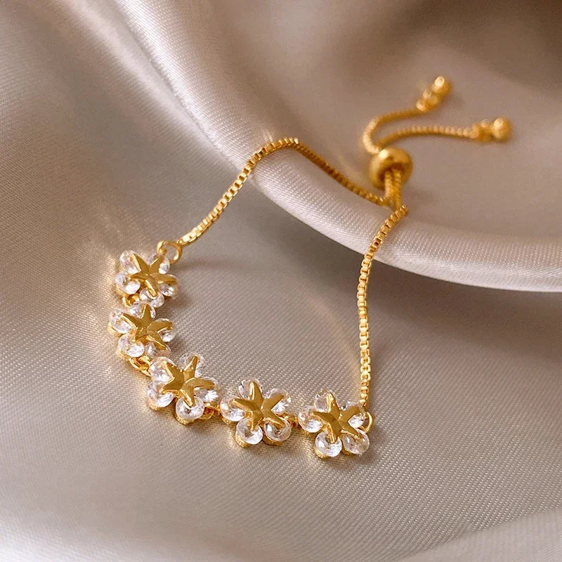 Exquisite Rhinestone Bracelet Ladies Gold Color